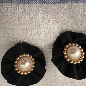 CHANEL Like vintage earrings